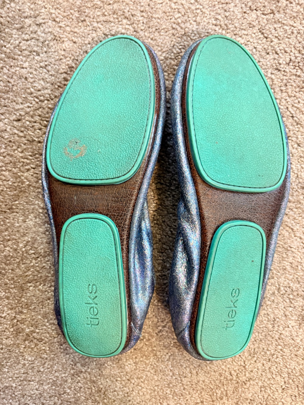 Tieks Moonstruck Iridescent Blue Foil Ballet Flats in Silver-Blue. - Picture 2 of 4